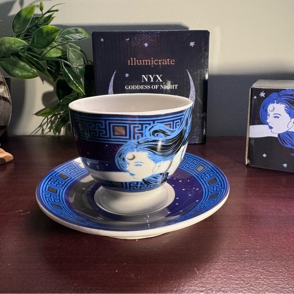 💡Illumicrate Nyx Teacup & Saucer - Picture 1 of 7